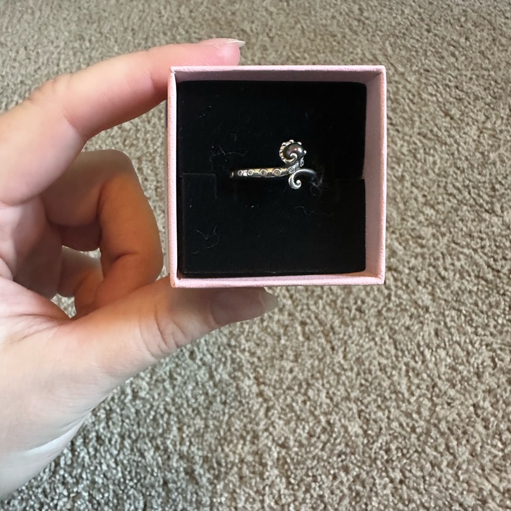 🔥Pandora Disney Collection Ursula Ring!